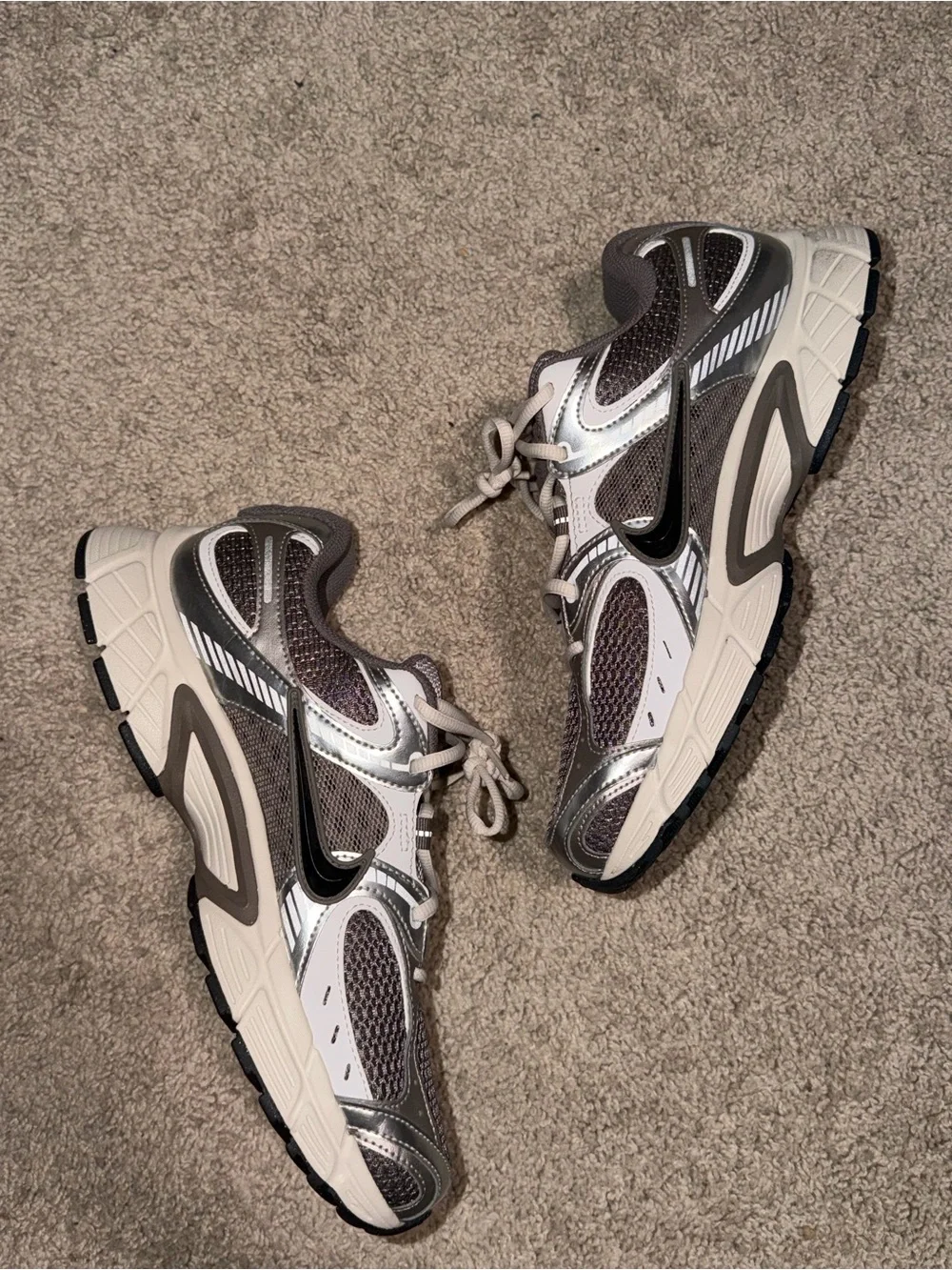 Nike V5 RNR ‘Cave Stone Black’